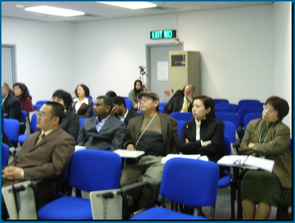 602x451 pixels (85K)